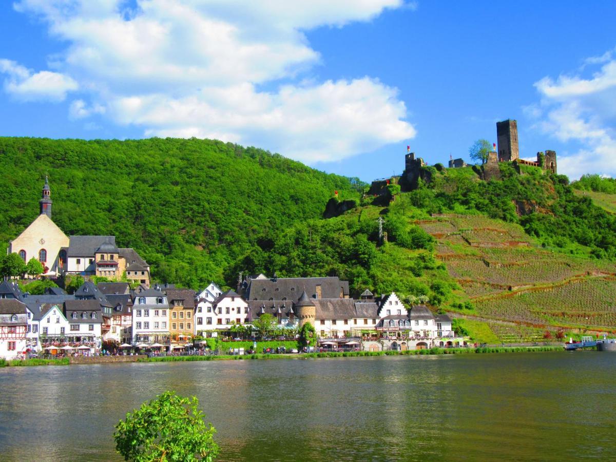 Ferienhaus Leopold Mit Burgblick An Der Mosel Burgen  Exterior photo