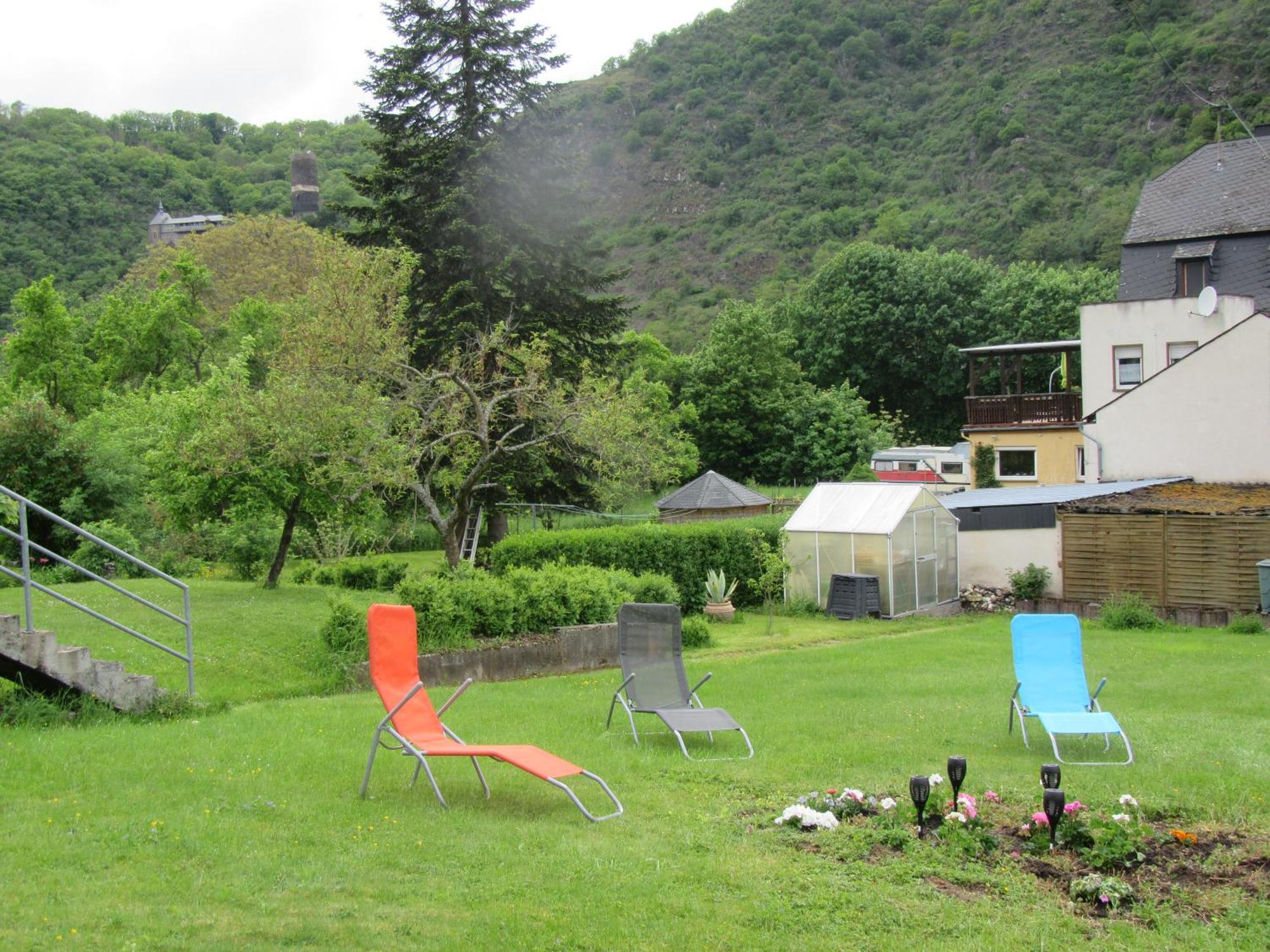 Ferienhaus Leopold Mit Burgblick An Der Mosel Burgen  Exterior photo